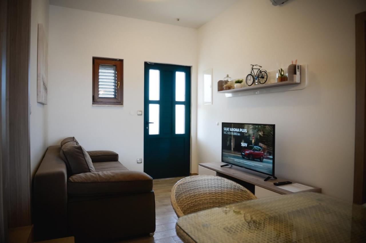Apartment Markioli Povlja  Εξωτερικό φωτογραφία