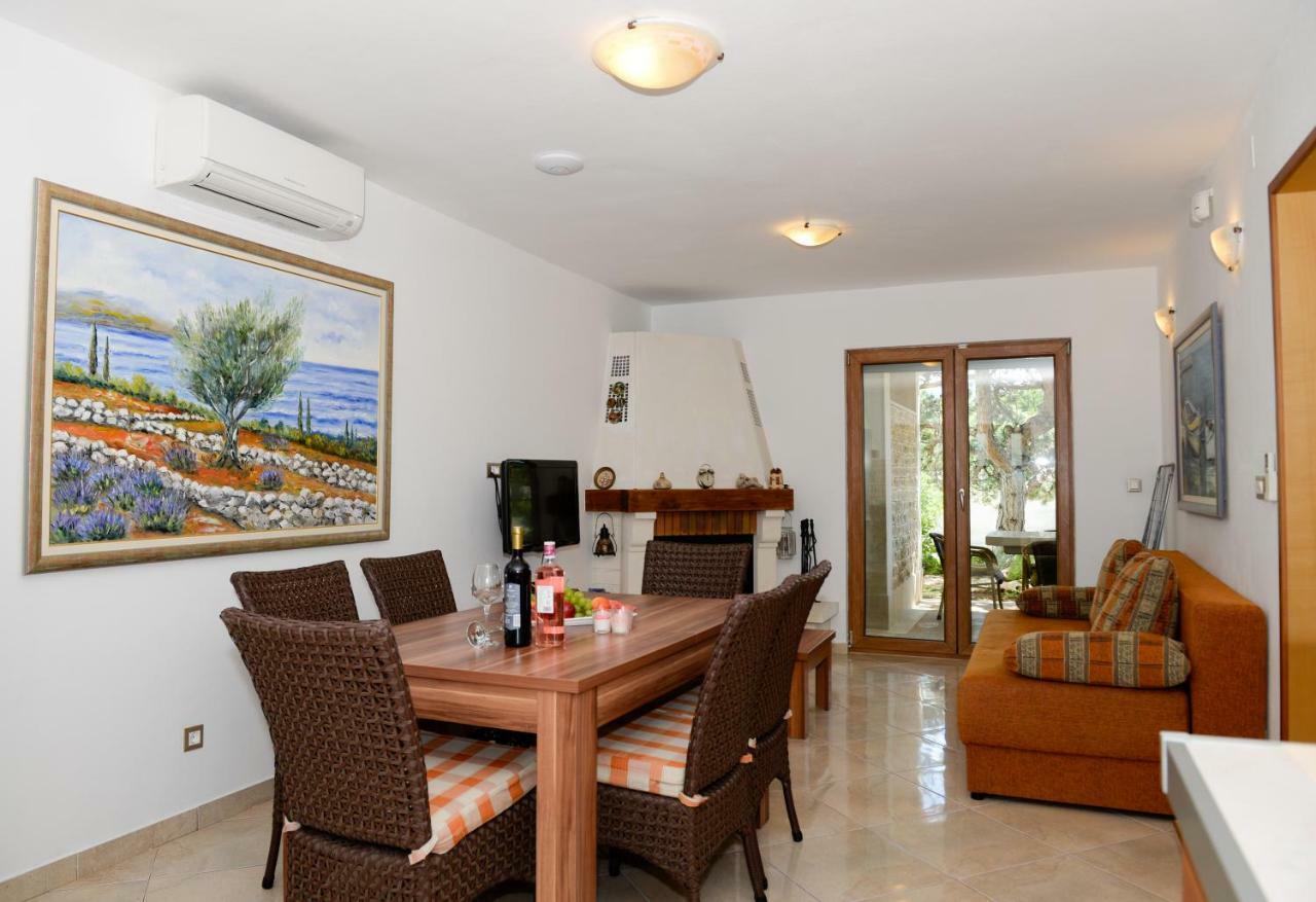 Apartment Markioli Povlja  Εξωτερικό φωτογραφία