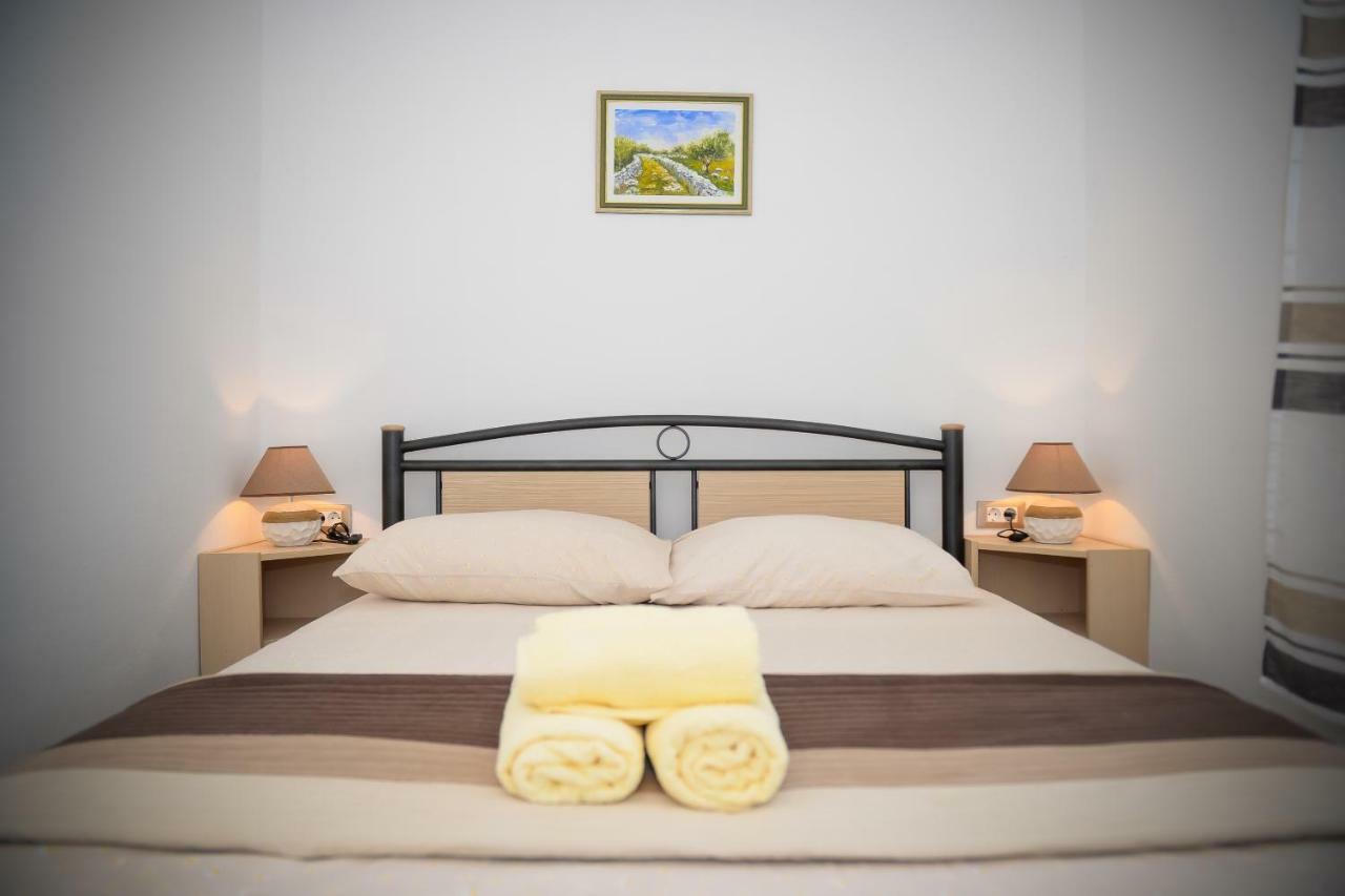 Apartment Markioli Povlja  Εξωτερικό φωτογραφία